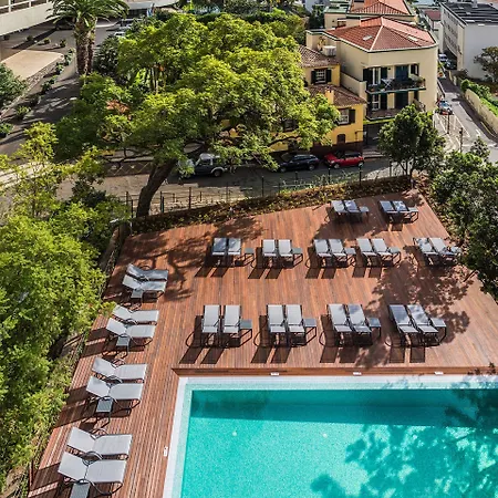 Pestana Casino Aparthotel Funchal (Madeira)