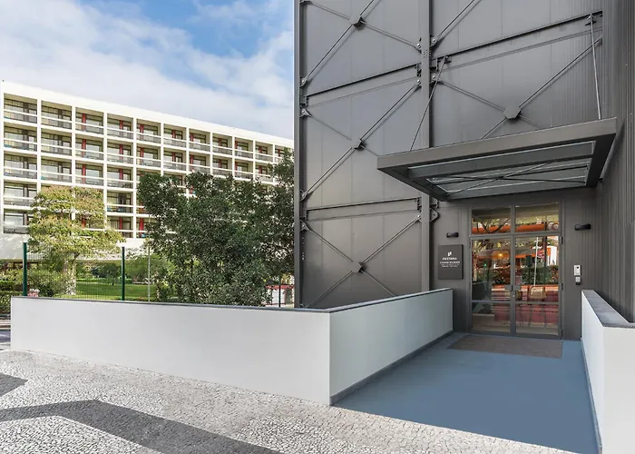 Pestana Casino 4* פונשל